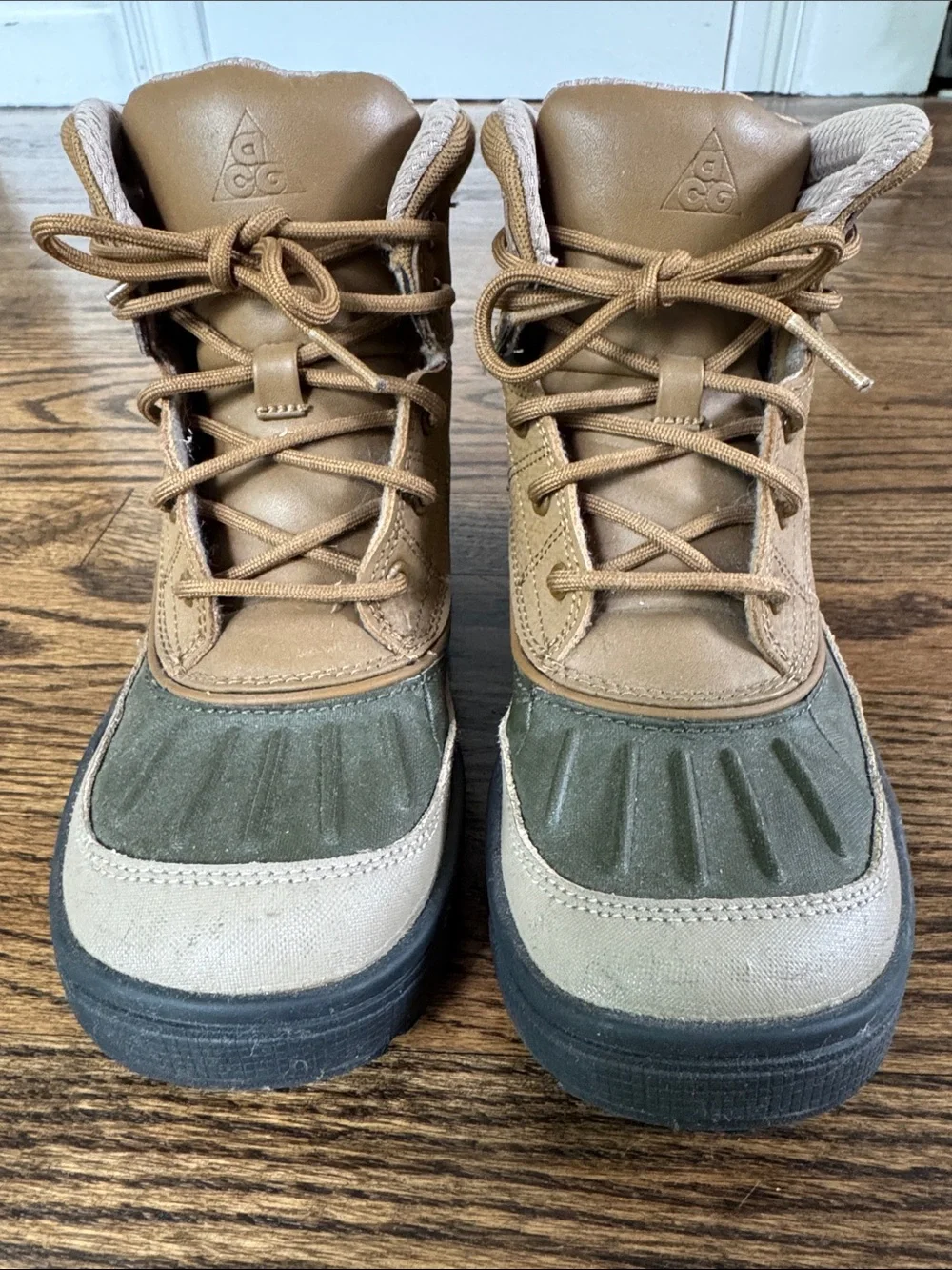 Nike ACG Woodside 2 Boys Boots